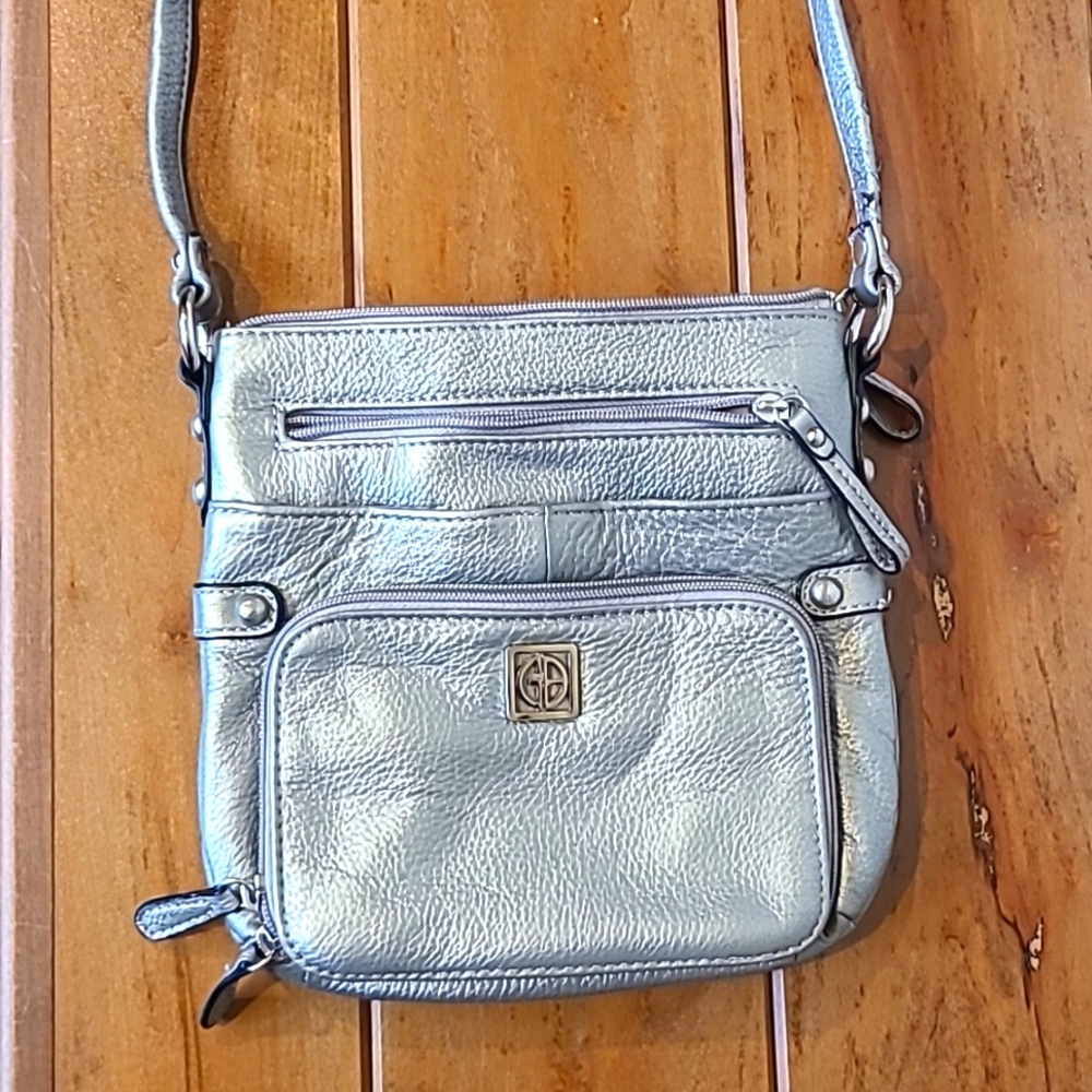LEATHER metallic silver Giani Bernini organizer purse/bag multiple pockets